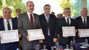 AK PARTİ, SANDIKTAN ZAFERLE AYRILDI