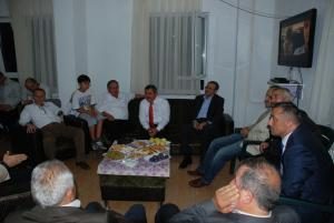 BAŞKAN ANLAYAN “ASFALT YOL YAPMAK BANA HUZUR VERİYOR”