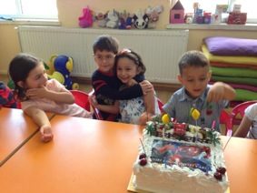 148 minik öğrenci Mezun oldu