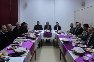 Kurum amirleri toplantıda biraya geldi