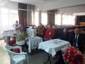 Veliler, Kızılay'a kan bağışı yaptı