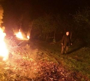 DON OLAYINA KARŞI ÖNLEM ALMAK İÇİN LASTİK YAKIYORLAR