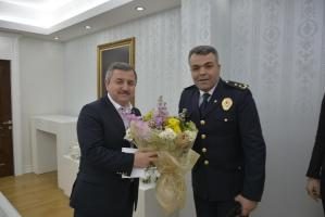 POLİSLERDEN BAŞKAN ANLAYAN'A ZİYARET