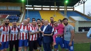 FUTBOL TURNUVASINI COCİ RESTAURANT TAKIMI KAZANDI