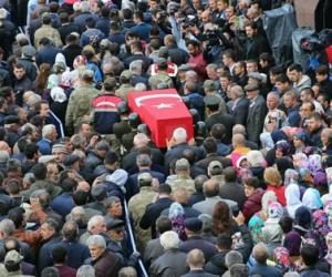 Şehidi Yağmur Altında 5 Bin Kişi Uğurladı