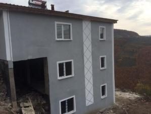 Şehidin ailesine 3 katlı yeni ev