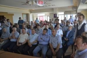 AK PARTİDE BAYRAMLAŞMAYA YOĞUN İLGİ