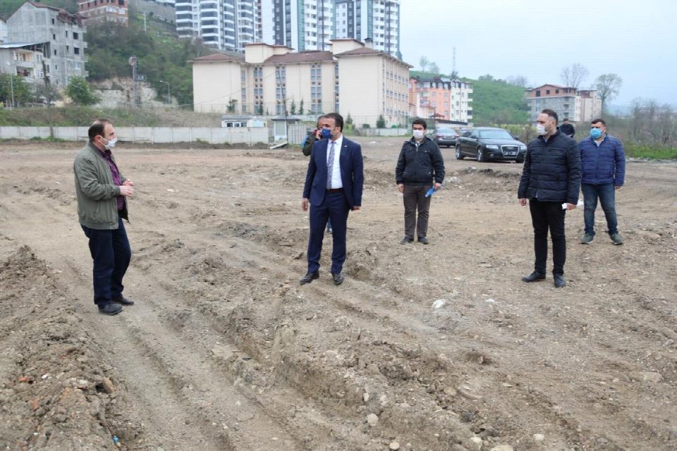 Kapalı pazar yerinde hafriyat çalışmaları aralıksız devam ediyor