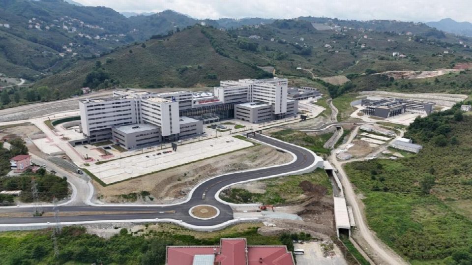 Başkan güler şehir hastanesinde