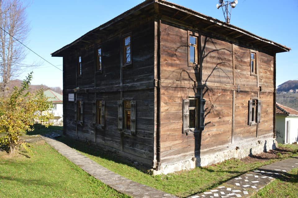 Tarihi caminin restorasyonu başladı