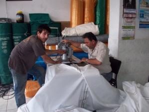FINDIK PARA ETMEYİNCE VATANDAŞLAR BRANDA ALAMAZ OLDULAR