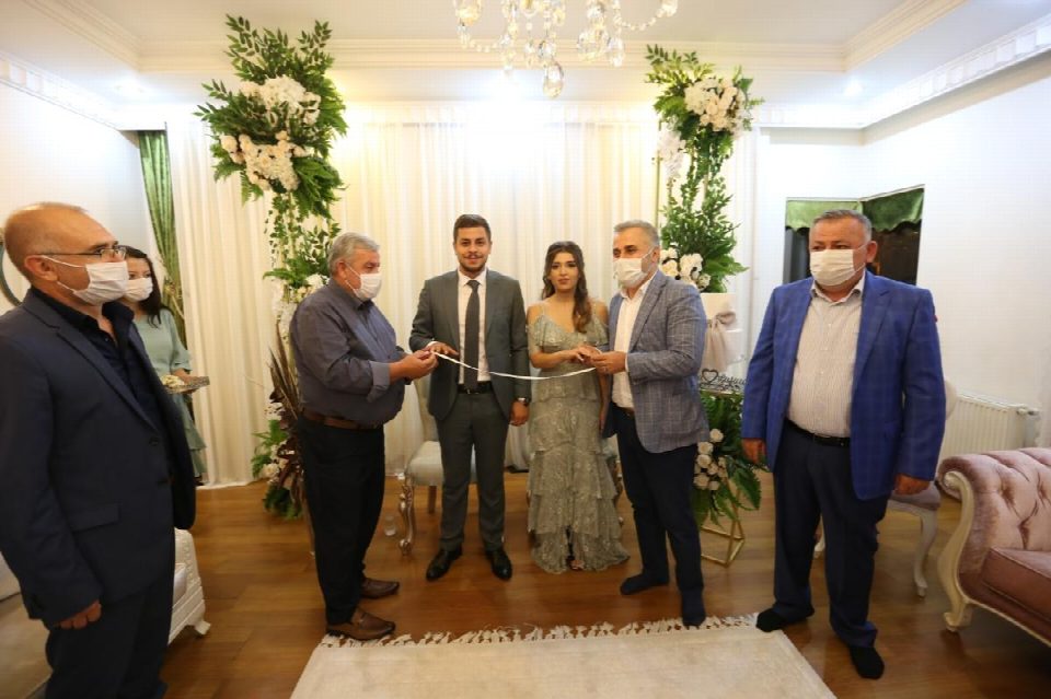İlayda ile Başaran evlilik yolunda ilk adımı attılar