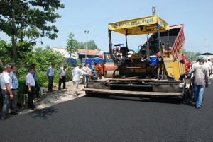 ASFALTA ÇİÇEKLİ TEŞEKKÜR