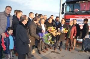 BAYIRBUCAK'A 15 BiN TL'LiK YARDIM YOLA ÇIKTI