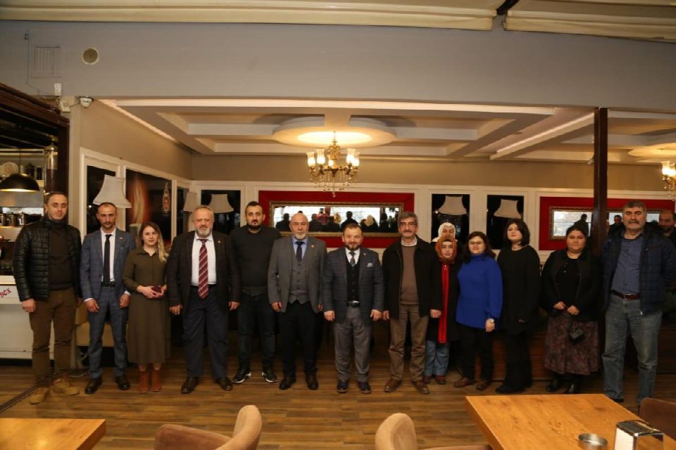 Akot, Fatsa Basın’ının karşısına çıktı