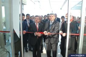 KÜLTÜR SARAYINDA RENKLERİN BÜYÜSÜ, BEĞENİ TOPLADI