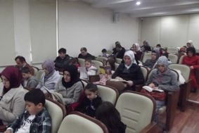 1/A Velileri ve Öğrencileri Okuyor