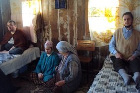 70 yaşındaki annenin özürlü çocukları ile yaşam mücadelesi
