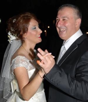 ARZU İLE RIFKININ EN MUTLU GÜNÜ