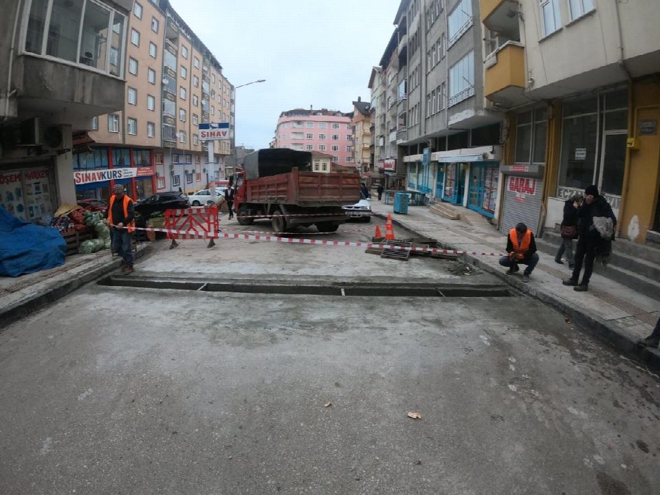 Başkan Etem Kibar "SÖZ VERDİK YERİNE GETİRİYORUZ! SU TAŞKINLARININ ÖNÜNE GEÇİYORUZ…"