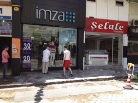 Esnafların ortaklaşa temizliği ilçemizde takdir topluyor