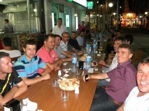 Reşadiye Caddesi Esnafları İftarda Buluştular