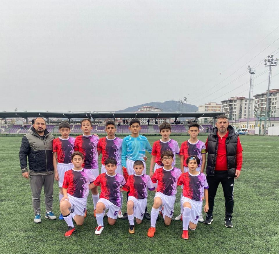 Gençlik spor kulübünün futbol altyapı başarısı