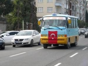 Dolmuşçular Terör Saldırısına Bayrak Asarak Tepki Gösterdi