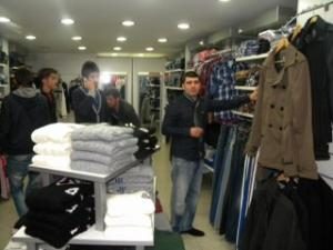 BAYRAMDAN ESNAFLAR MEMNUN AYRILMAK İSTİYOR