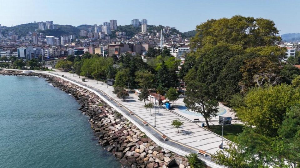 Fatsa Atatürk parkında son düzlüğe girildi...Başkan Güler: “Yeni bir konseptle alanı vatandaşlarımızın hizmetine sunacağız”