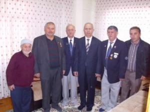 KAYMAKAM YURDAER'DEN GAZİLERE VEFA ZİYARETİ