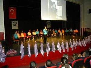 NECİP FAZIL KISAKÜREK ANADOLU LİSESİ’NDEN ŞİİR DİNLETİSİ