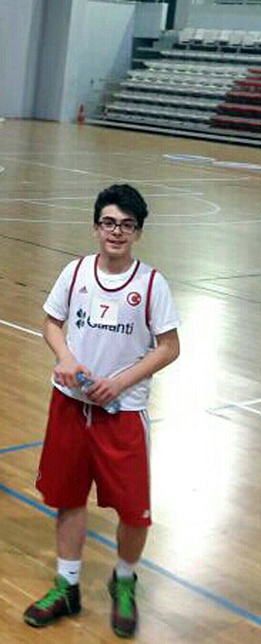 Genç yetenek Göktuğ Berke birinci lig takımına seçildi
