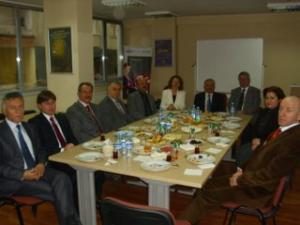 BAŞARI İÇİN BİR ARAYA GELDİLER