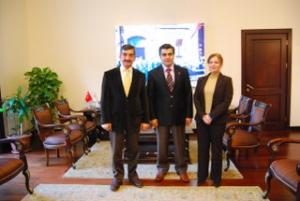 GAZETEMİZ SAHİBİ FERUDUN C.ALTUNTAŞ VALİ ORHAN DÜZGÜN'Ü MAKAMINDA ZİYARET ETTİ