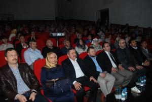 “GÖZYAŞI GECELERİ OSMANLI” AYAKTA ALKIŞLANDI
