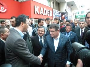 Bakan Şahin Belediyedeki Bayramlaşma Törenine Katıldı