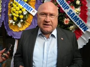 ŞENER, AK PARTİ ADAYININ ÖZELLİKLERİNİ AÇIKLADI
