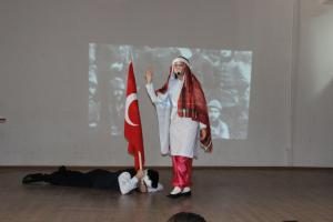 Fatsa İmam Hatip Ortaokulu öğrencisi Şeyma Aşar birinci oldu