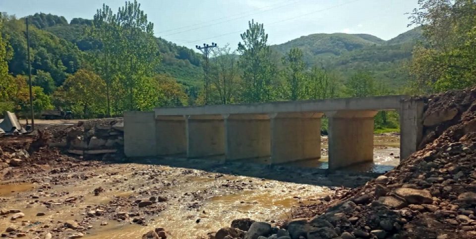 80 yıldır beklenen köprü yapıldı