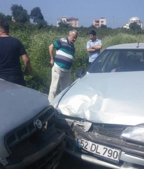 1'İ AĞIR 6 KİŞİ YARALANDI