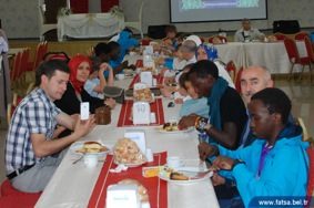 KENYALI ÇOCUKLARA BÜYÜK İLGİ