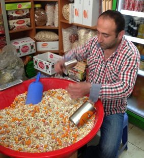 Kuruyemişçiler Yaz Aylarını Seviyor