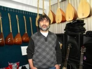 YETER Kİ GENÇLERİMİZ MÜZİĞE HEVESLİ OLSUN BİZLER ELİMİZDEN GELENİ ONLAR İÇİN YAPMAYA HAZIRIZ