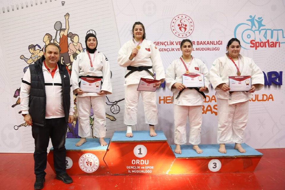 BÜYÜKŞEHİR SPORCULARINDAN YENİ BAŞARILAR GELDİ