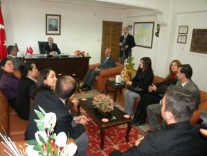 “24 KASIM ÖĞRETMENLER GÜNÜ” NEDENİYLE FATSA KAYMAKAMI BEKİR ATMACA ZİYARET EDİLDİ