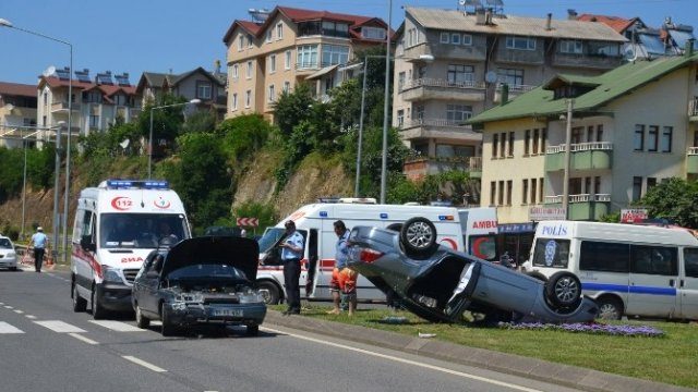 Araçlar yıkıyor, müteahhit firma yapıyor...