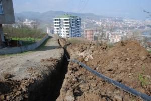 MANDIRA CADDESİNE İÇME SUYU DÖŞENİYOR
