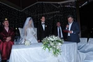 HÜNKAR İLE YUSUF HAYATLARINI BİRLEŞTİRDİ
