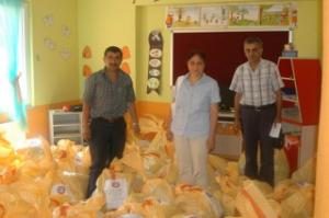 DERNEK ÜYELERİNDEN 108 AİLEYE RAMAZAN YARDIMI